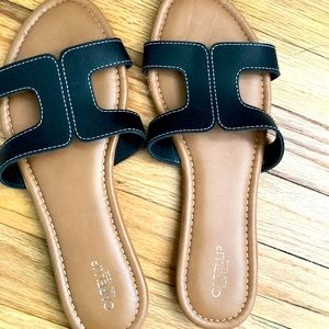 Women’s Black Sandals